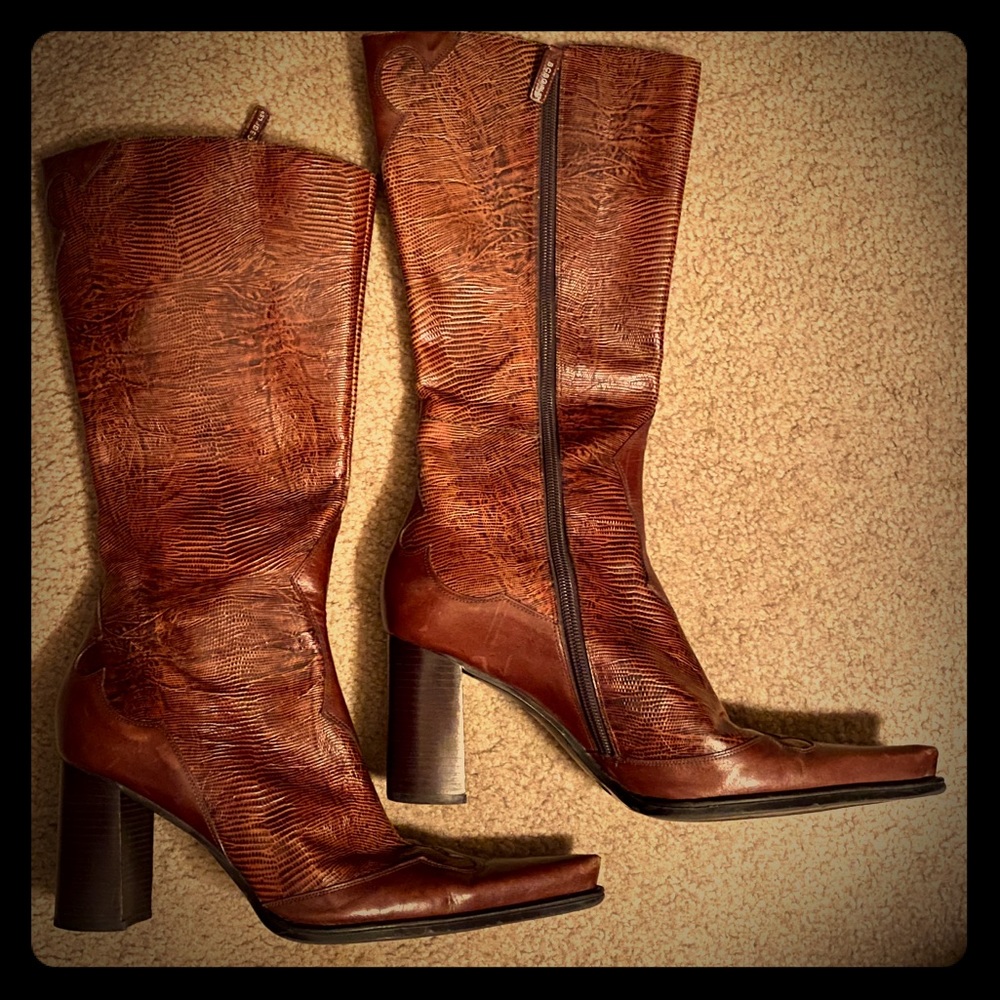 BCBG COWBOY BOOTS